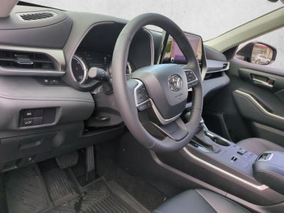 2026 Toyota Highlander Hybrid XLE AWD (Natl)