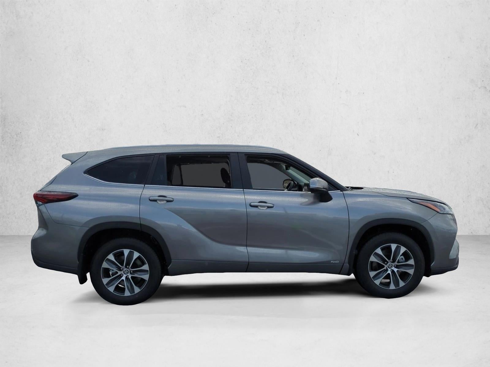 2026 Toyota Highlander Hybrid XLE AWD (Natl)