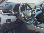 2023 Toyota Highlander XLE FWD (Natl)