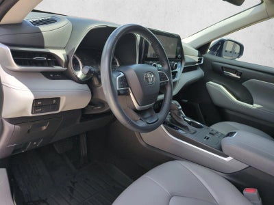 2023 Toyota Highlander XLE FWD (Natl)
