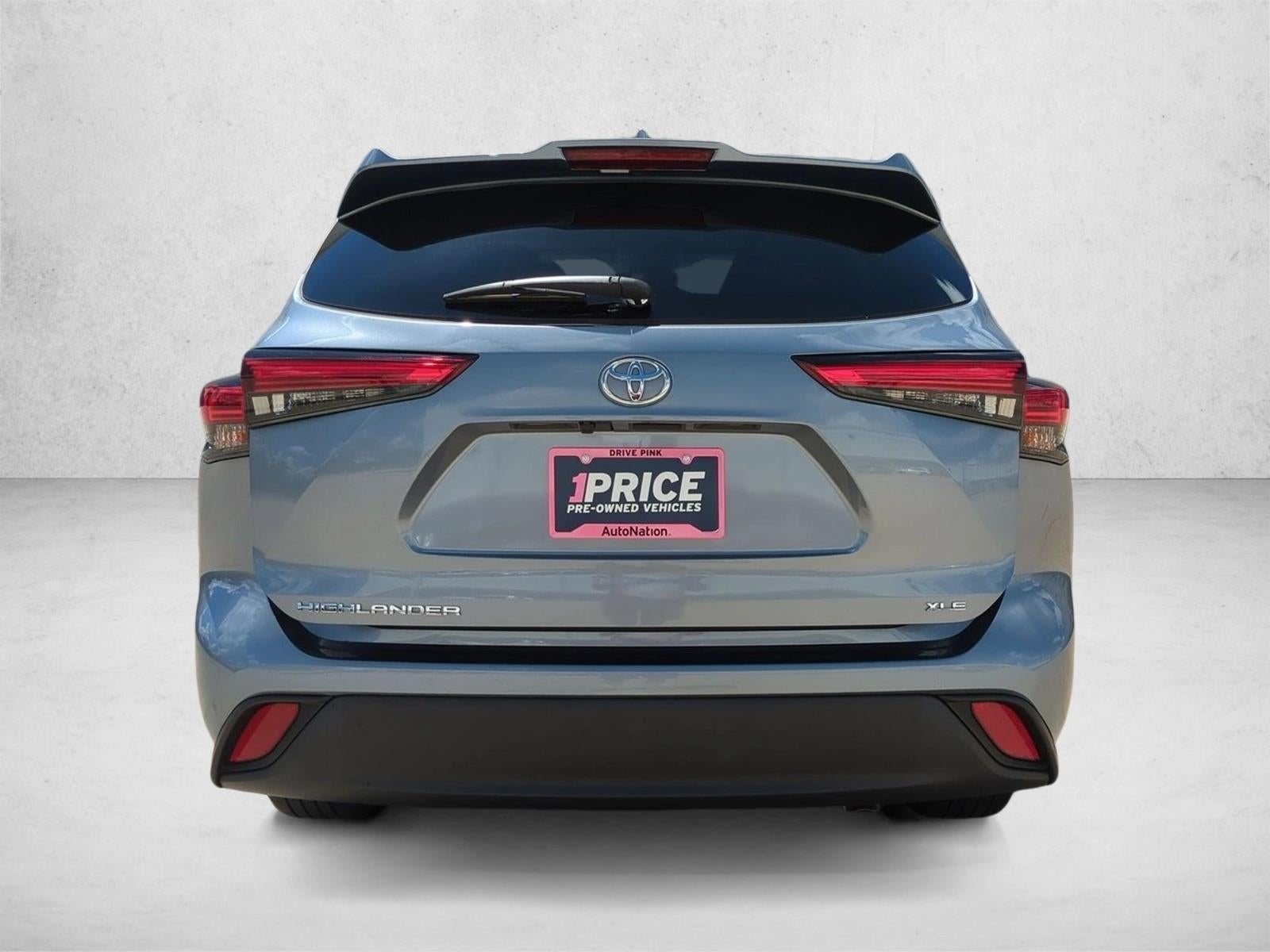 2023 Toyota Highlander XLE FWD (Natl)