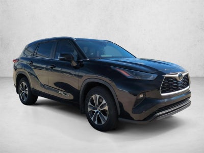 2023 Toyota Highlander XLE FWD (Natl)