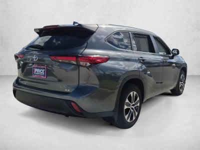 2023 Toyota Highlander XLE FWD (Natl)
