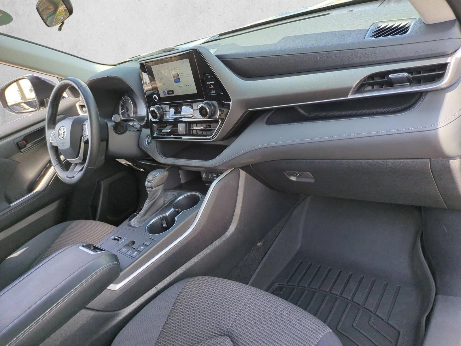 2023 Toyota Highlander LE FWD (GS)