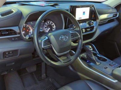 2023 Toyota Highlander XLE FWD (Natl)