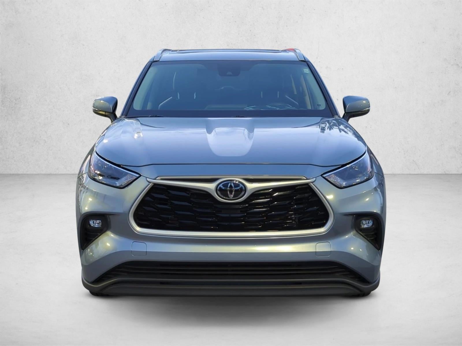 2023 Toyota Highlander XLE FWD (Natl)