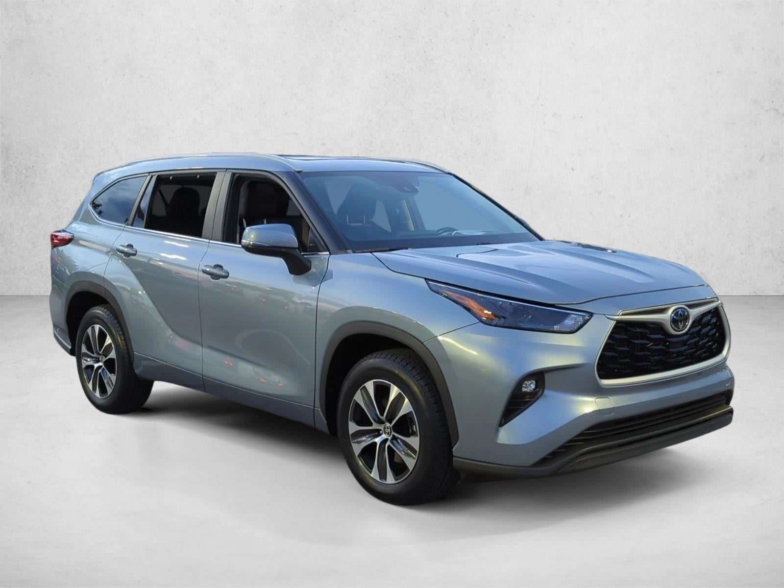 2023 Toyota Highlander XLE FWD (Natl)