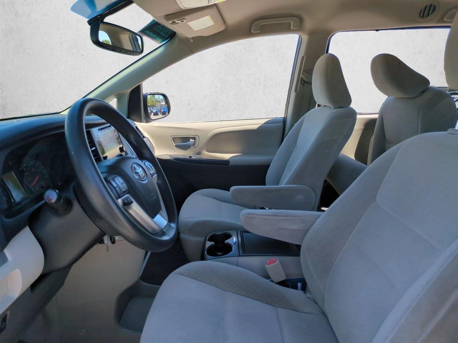 2015 Toyota Sienna 5dr 8-Pass Van LE FWD (Natl)