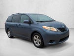 2014 Toyota Sienna 5dr 8-Pass Van V6 LE FWD (Natl)