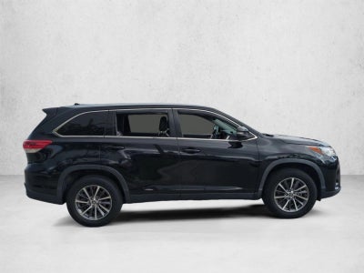 2019 Toyota Highlander XLE V6 FWD (Natl)