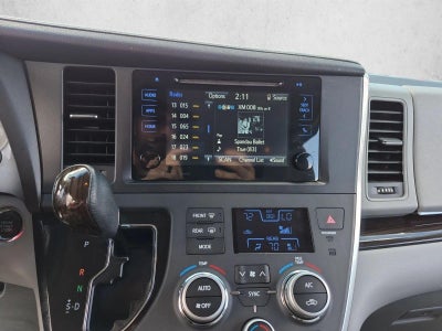 2016 Toyota Sienna 5dr 8-Pass Van XLE FWD (Natl)
