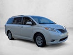 2017 Toyota Sienna XLE FWD 8-Passenger (Natl)