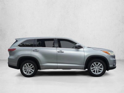 2014 Toyota Highlander FWD 4dr I4 LE (Natl)