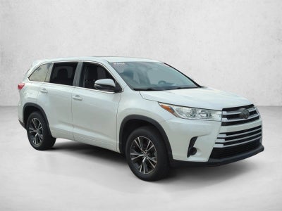 2018 Toyota Highlander LE I4 FWD (Natl)