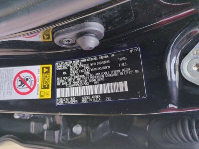 2019 Toyota Highlander LE I4 FWD (Natl)