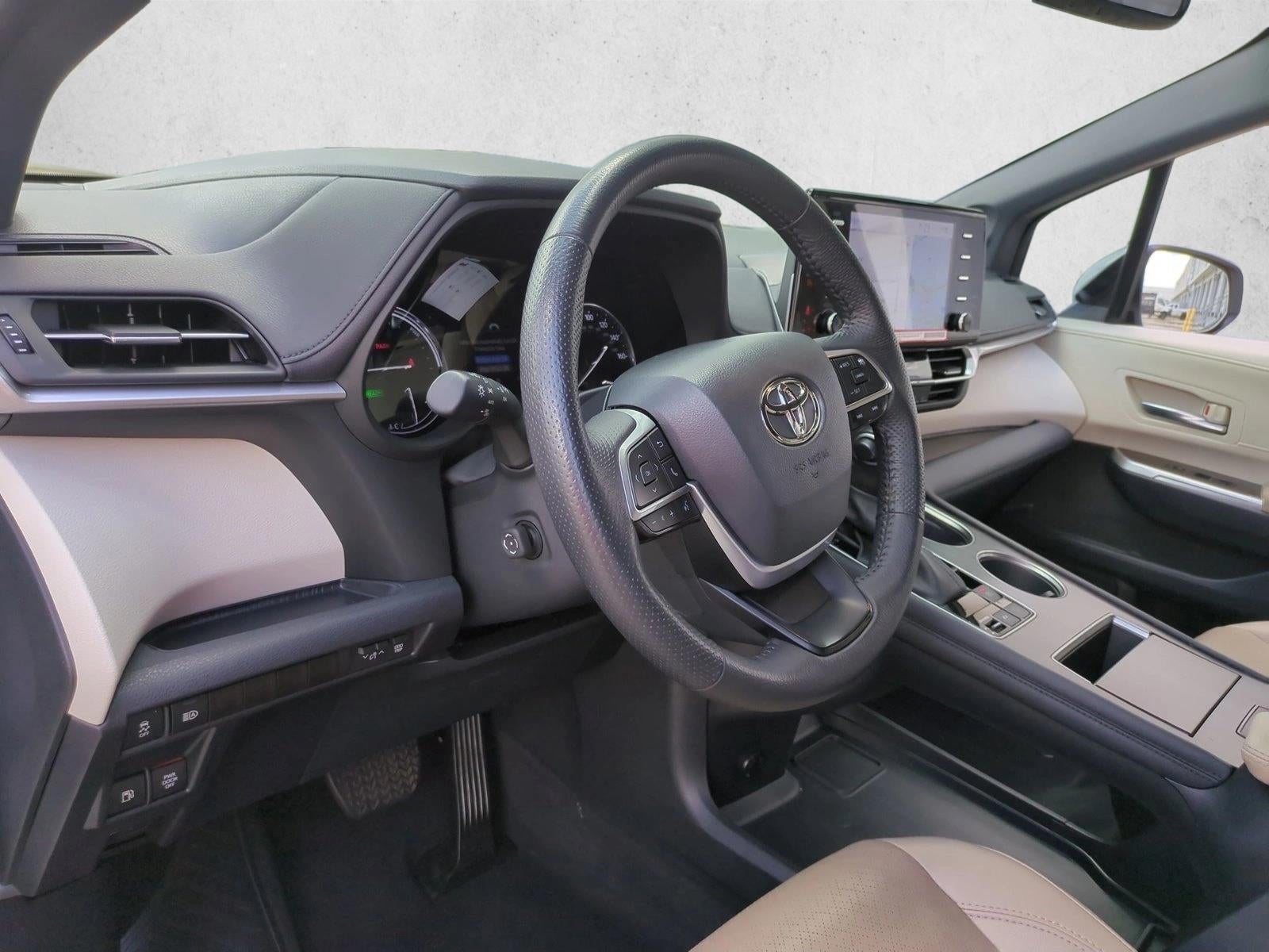2024 Toyota Sienna Limited FWD 7-Passenger (Natl)