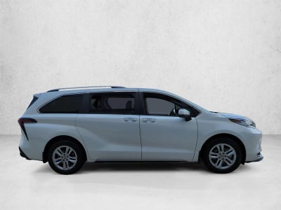 2024 Toyota Sienna Limited FWD 7-Passenger (Natl)