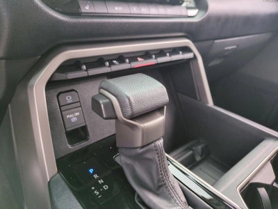 2023 Toyota Tundra 4WD 4WD SR5 CrewMax 5.5' Bed (SE)