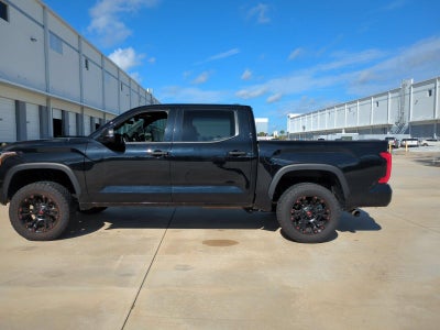 2025 Toyota Tundra 4WD 4WD SR5 CrewMax 5.5' Bed (SE)