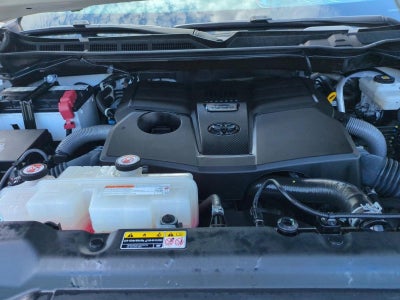 2024 Toyota Tundra 4WD 4WD SR5 CrewMax 5.5' Bed (Natl)