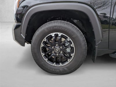 2025 Toyota Tundra 4WD 4WD SR5 CrewMax 5.5' Bed (SE)