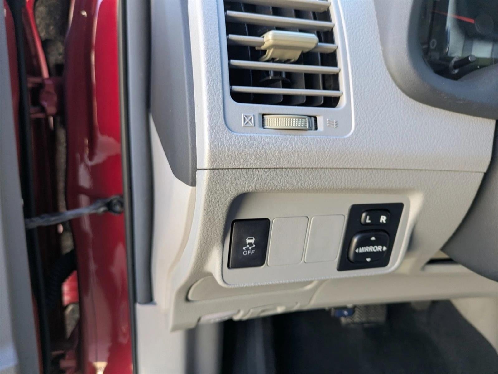 2013 Toyota Corolla 4dr Sdn Auto L (Natl)