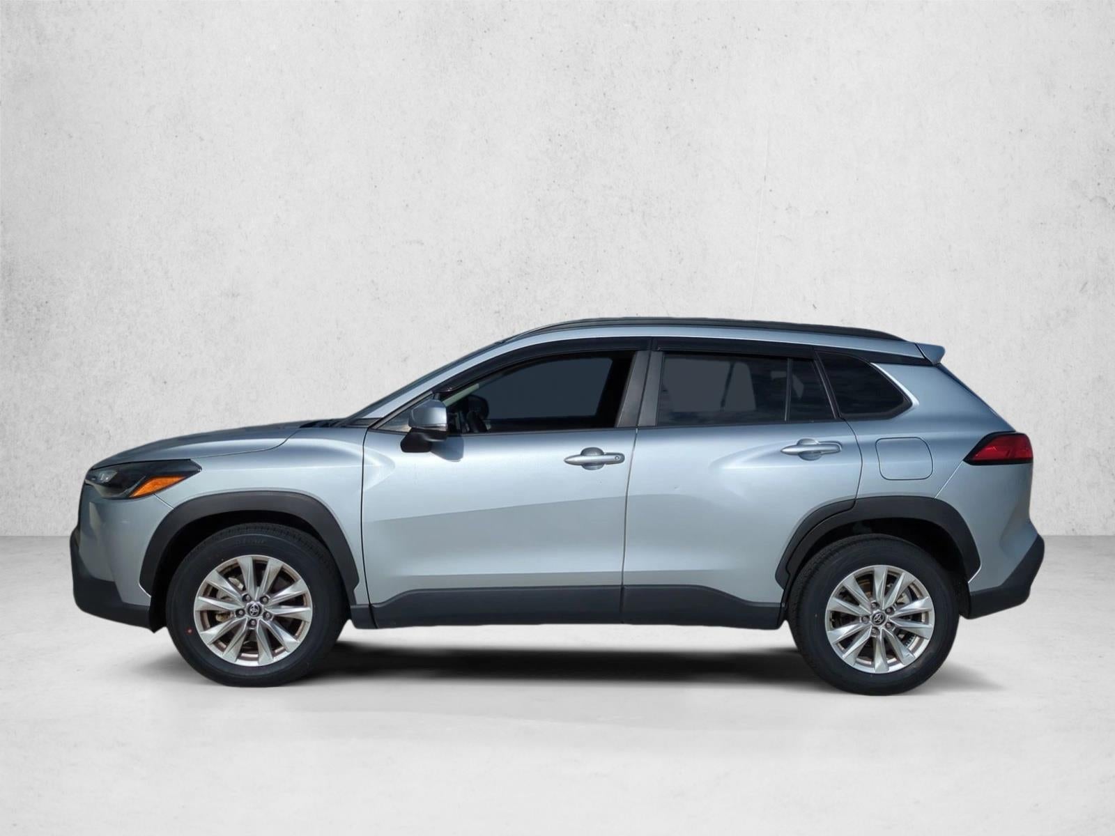 2022 Toyota Corolla Cross LE 2WD (Natl)