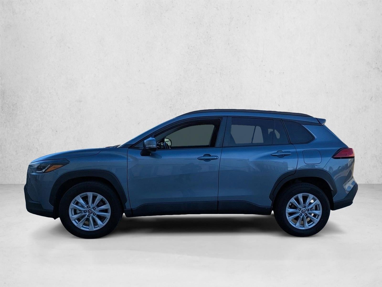 2023 Toyota Corolla Cross LE 2WD (Natl)