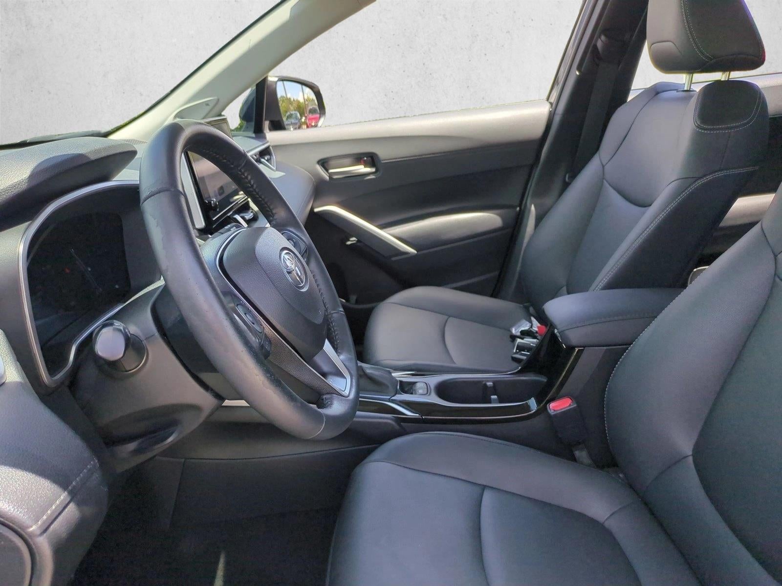 2023 Toyota Corolla Cross XLE 2WD (Natl)