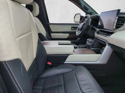 2024 Toyota Sequoia Capstone 4WD (Natl)