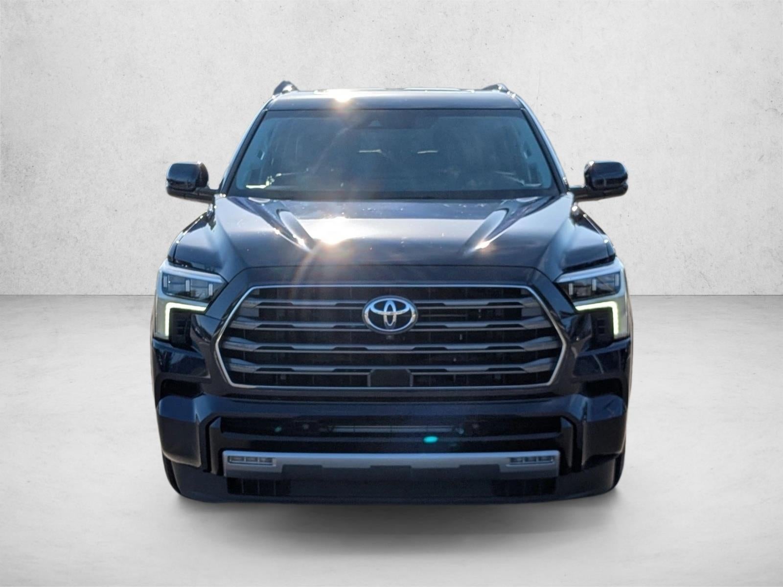 2023 Toyota Sequoia Limited 4WD (SE)