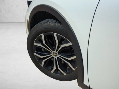 2026 Toyota Crown XLE AWD (Natl)