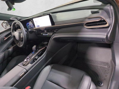 2026 Toyota Crown Signia Limited AWD (Natl)