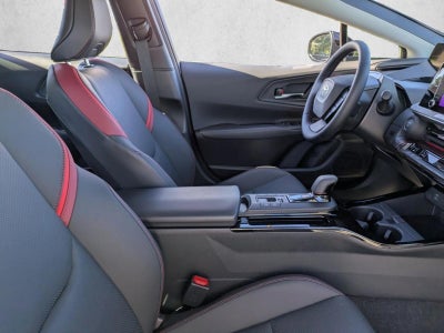 2025 Toyota Prius Plug-In Hybrid XSE (Natl)