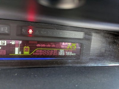 2012 Toyota Prius v 5dr Wgn Five (Natl)