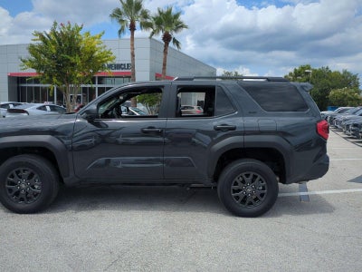 2025 Toyota 4Runner SR5 2WD (Natl)
