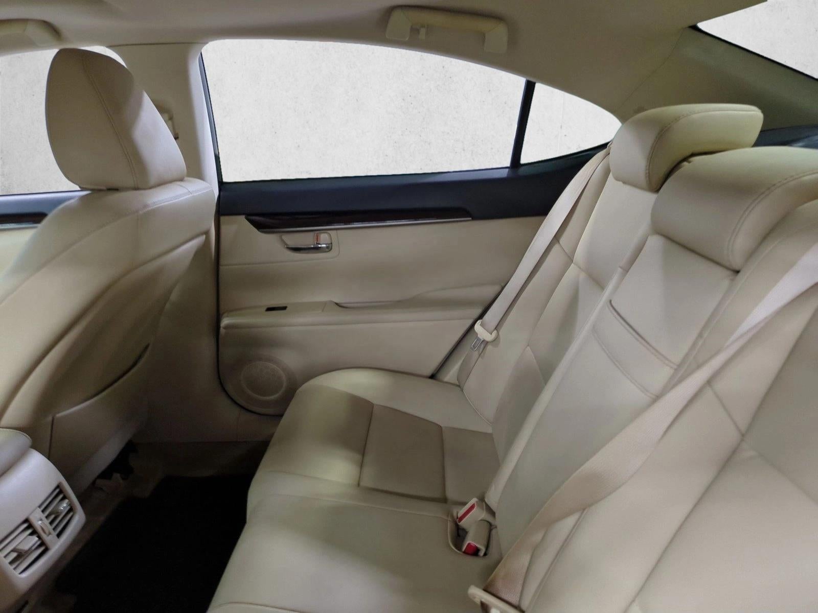 2013 Lexus ES 350 4dr Sdn