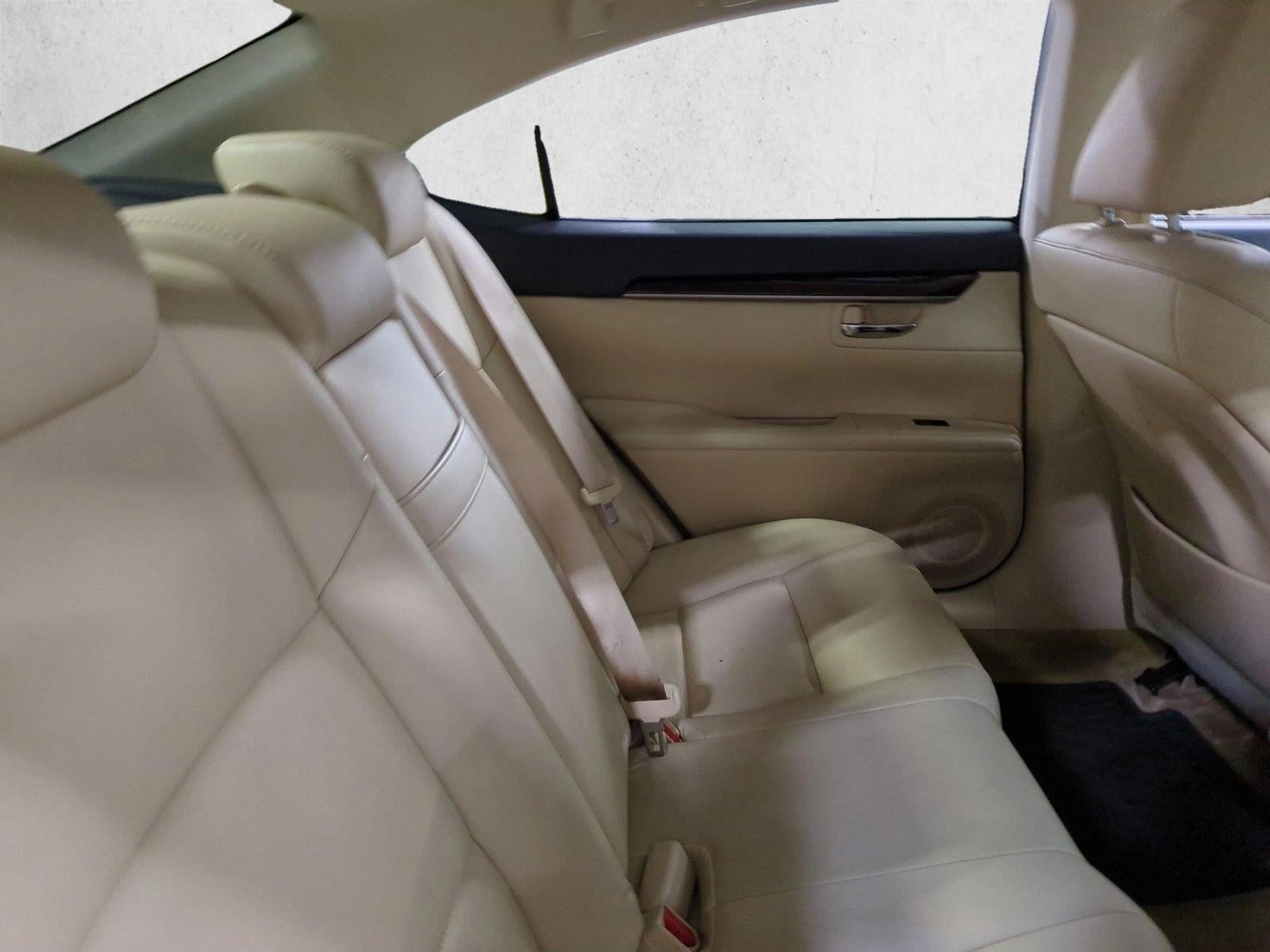 2013 Lexus ES 350 4dr Sdn