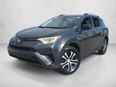 2017 Toyota RAV4 LE FWD (GS)