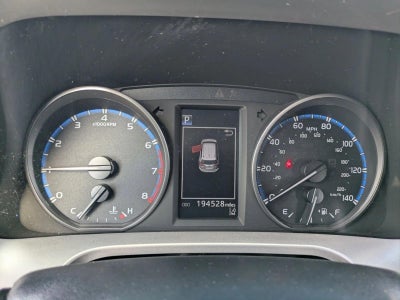 2017 Toyota RAV4 LE FWD (GS)