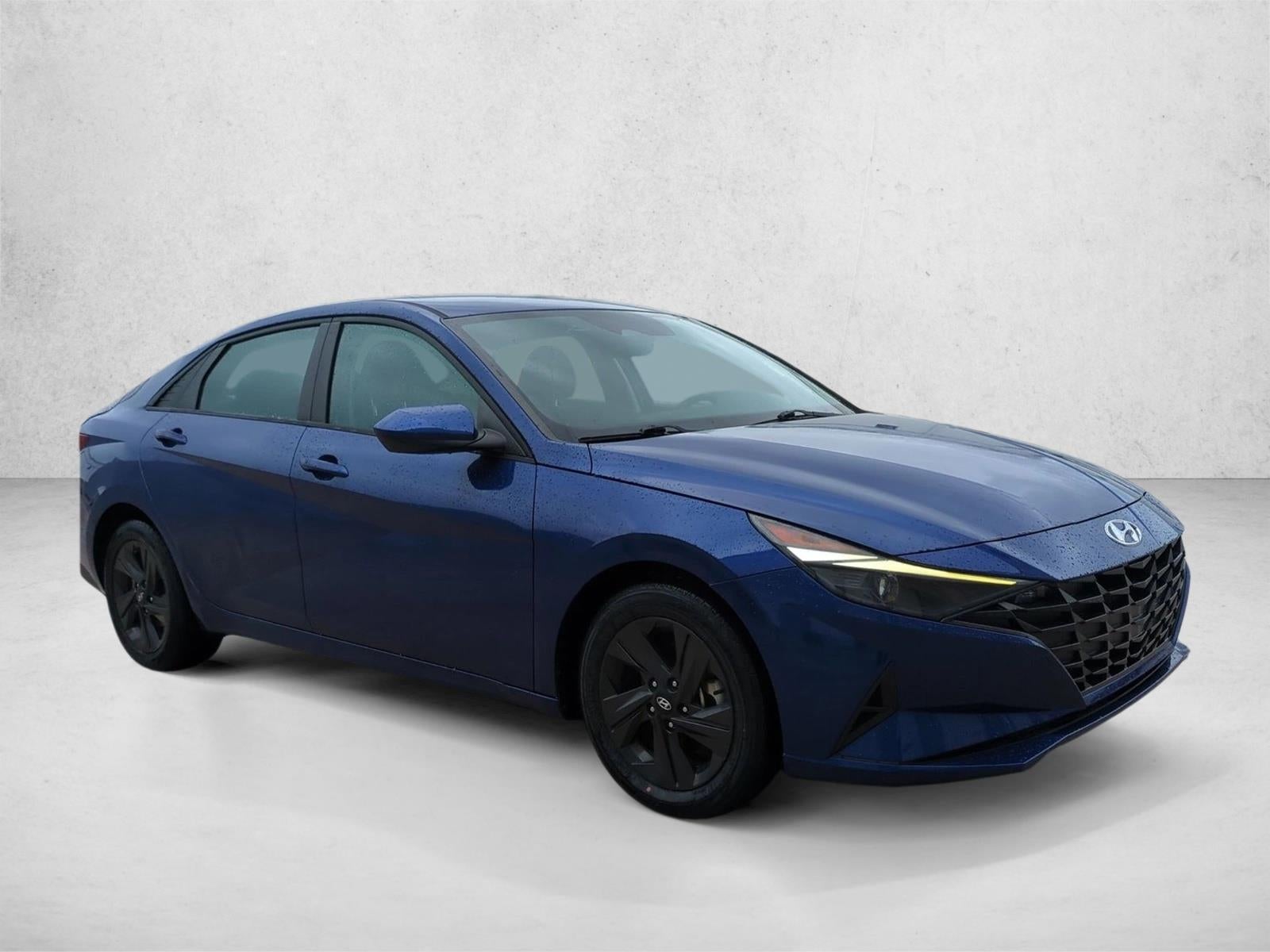 2022 Hyundai ELANTRA SEL IVT