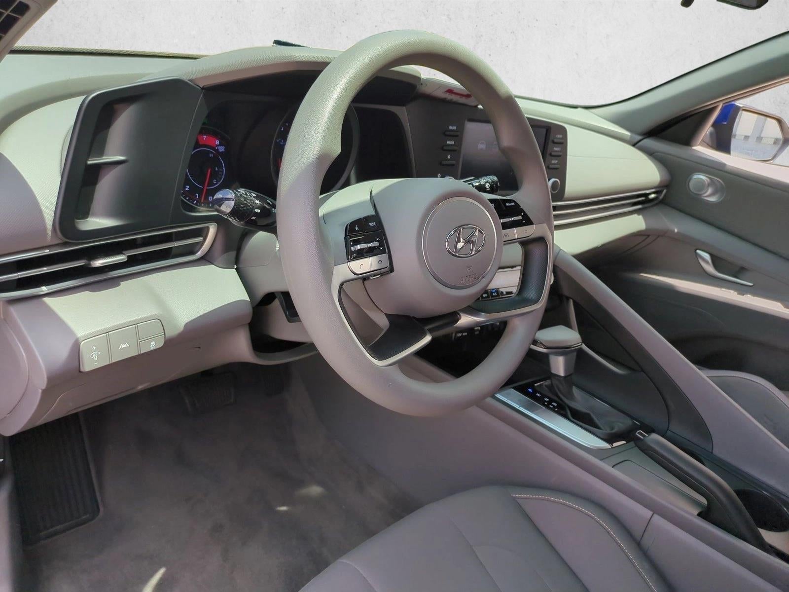 2023 Hyundai ELANTRA SEL IVT