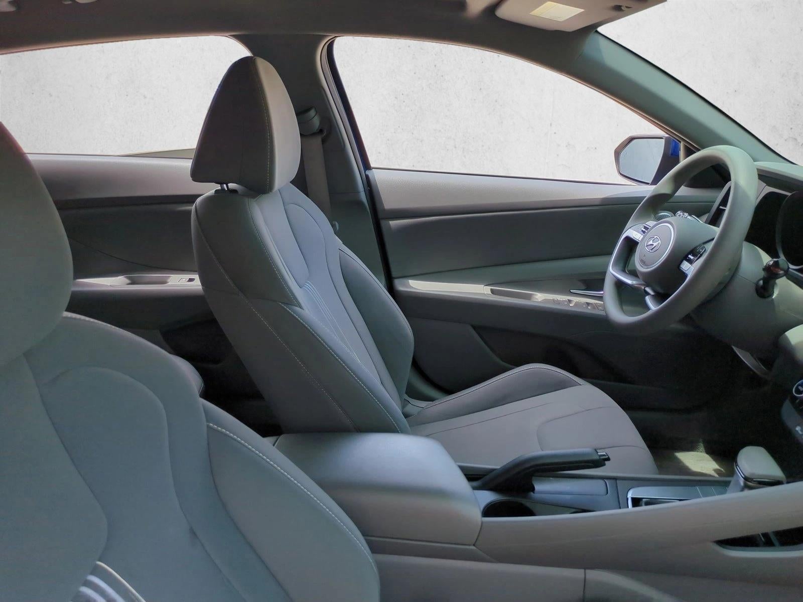 2023 Hyundai ELANTRA SEL IVT