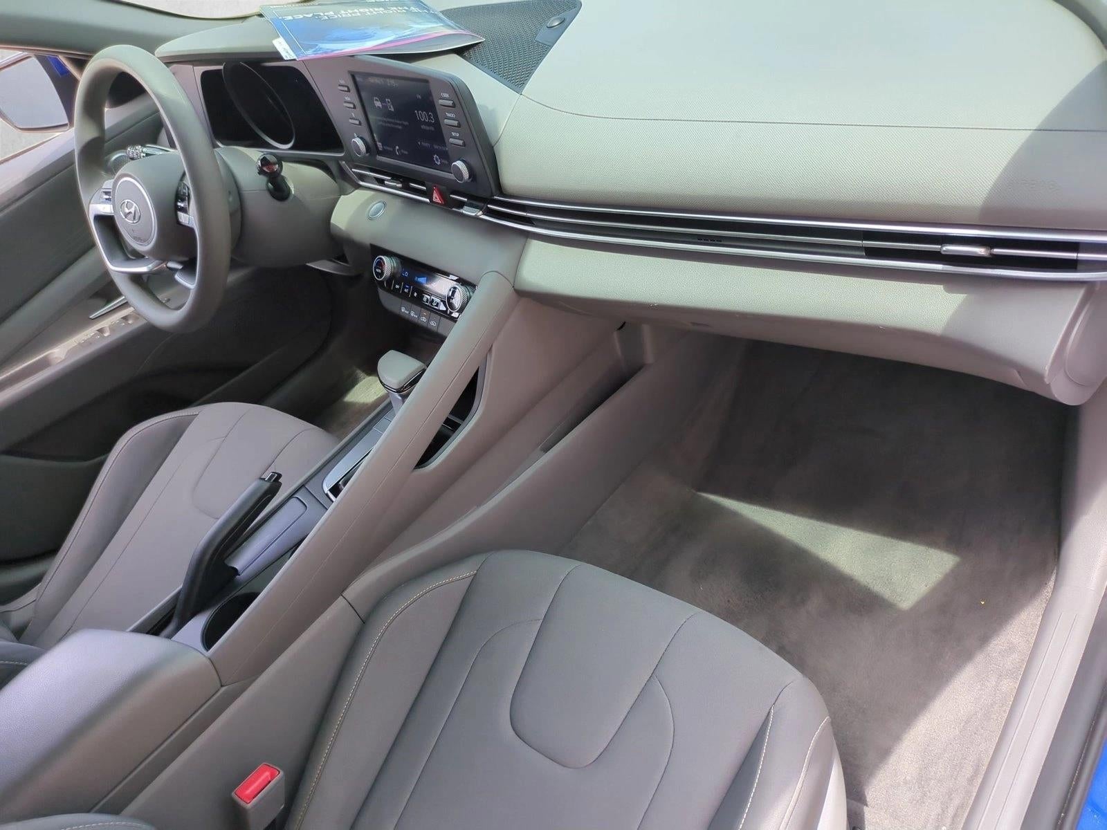 2023 Hyundai ELANTRA SEL IVT