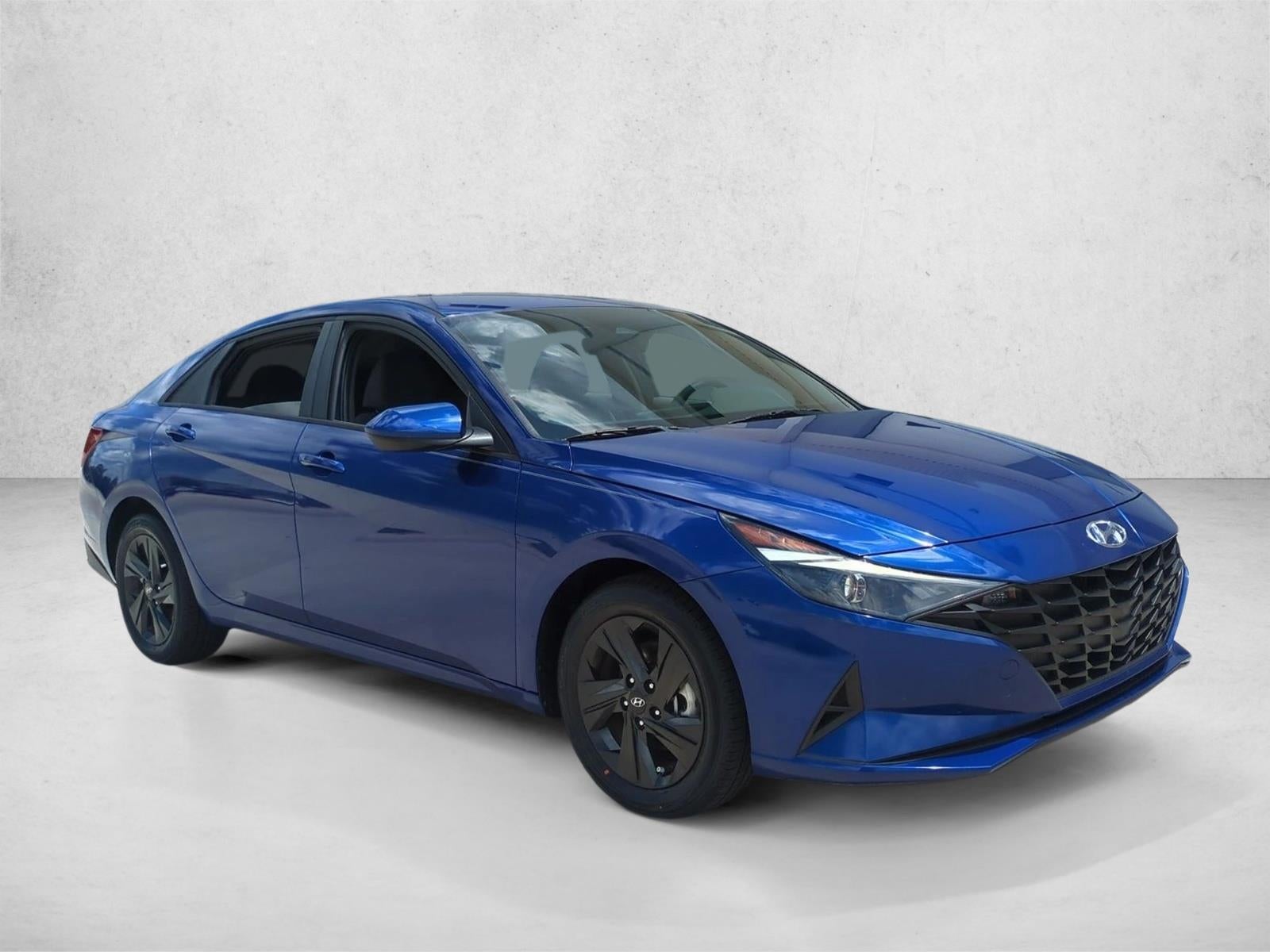 2023 Hyundai ELANTRA SEL IVT