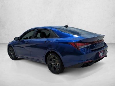2023 Hyundai ELANTRA SEL IVT