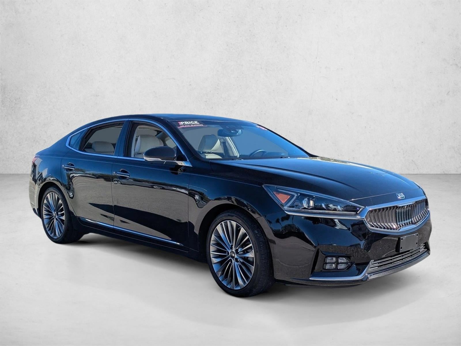 2019 Kia Cadenza Limited Sedan