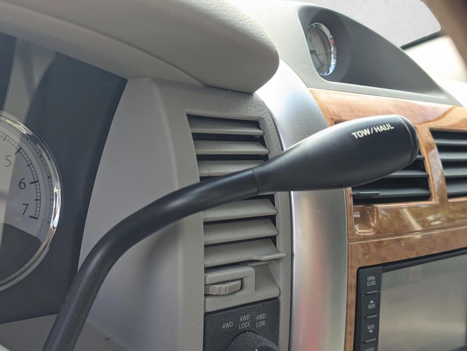 2008 Chrysler Aspen AWD 4dr Limited