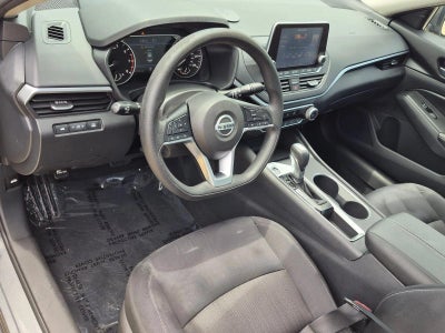 2022 Nissan Altima 2.5 SV Sedan