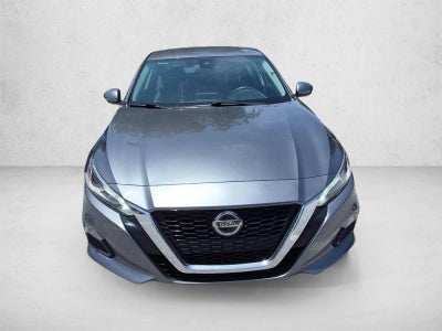 2022 Nissan Altima 2.5 SV Sedan